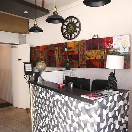 Hotel Restaurant Le Parisien 루르드 외부 사진